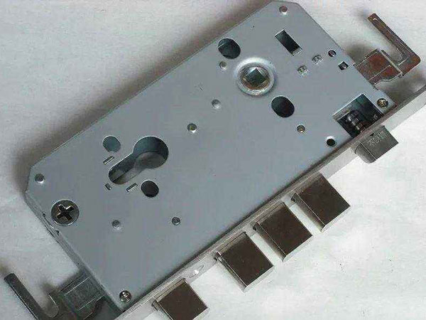 盘锦24小时上门开锁公司